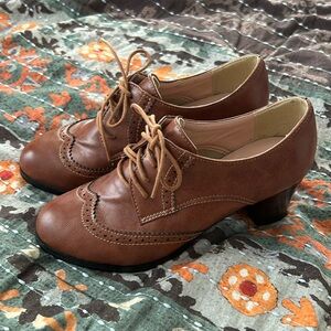 Oxford booties size 38